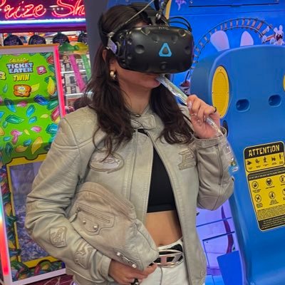 FrancombeAmy's profile picture. Freelance writer 💋@independent @dazed @thefacemagazine @i-d @gqstyle @vice @eveningstandard etc...