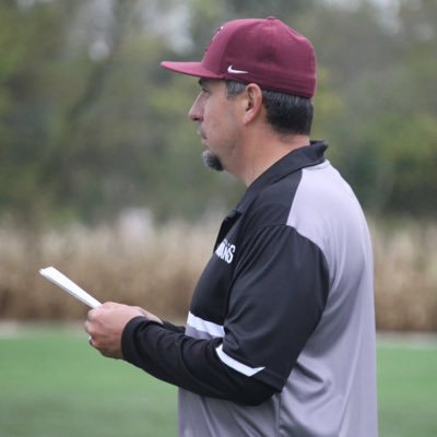 Husband, Dad, Marengo-Union Jr Tackle football coach! Supporter of all things sports!