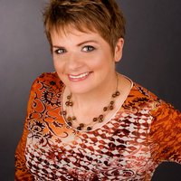 Janette Clonan - @KitchenTableBiz Twitter Profile Photo