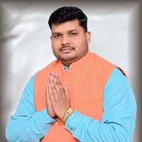 Neeraj Gautam (@neerajg21007352) 's Twitter Profile Photo Neeraj Gautam (@neerajg21007352) 's Twitter Profile Photo