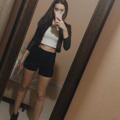 mayjzm's profile picture. 