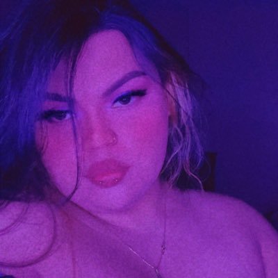 Trans 🏳️⚧️content creator 18+ NSFW 🤭🈶 Anime lover 💛🧸 follow me on my OF 🫣 https://t.co/PAex0Kc4bU Dom-Queen