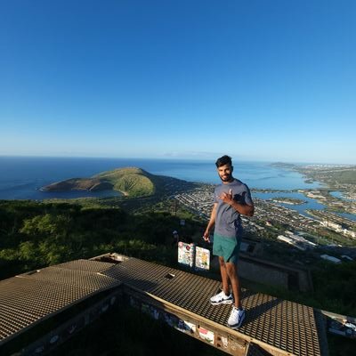 Binu_Kandagedon's profile picture. 💻Softwear Engineer | Data Scientist 🚀JS/React/Python dev 🐻#UCLAalumni 🌟#100devs 2025
