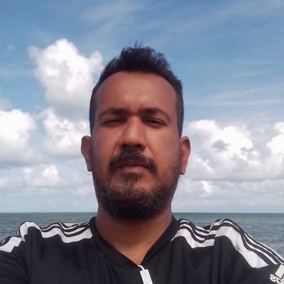 Recifense,Torcedor do Santa Cruz F.C. e Mercadólogo. Com interesse em Futebol, Rock And Roll, Cerveja, literatura,Negócios e Empreendedorismo.