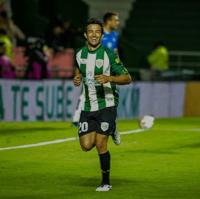 Sangre verdiblanca.
Banfield es mi religión.
Me hackearon mi cuenta anterior @solotaladro y acá estamos de nuevo, siempre junto al TALADRO.