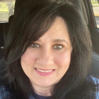 Momnwife73's profile picture. 