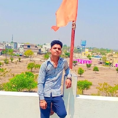 🚩भगवा प्रेमी 🚩जय श्री राम🚩🗡️जय मां भवानी🗡️
🧱🧱स्वाभिमानी ठिकाने यहां जान से ज्यादा इज्जत प्यारी होती है 🏠🏡⚔️क्षत्रिय राजपूत⚔️