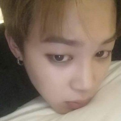ni m sigsn malditas jiministas pk les saco sus ojos con una cuchara jimin ef mio