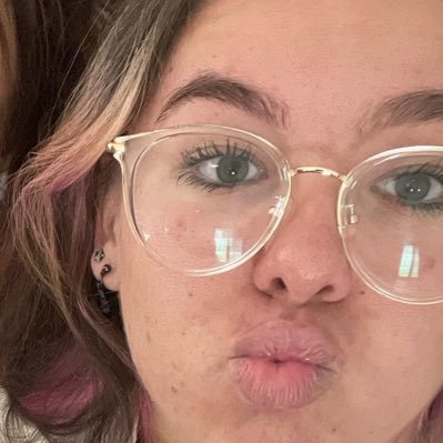 she/her  ______ ssu ‘24