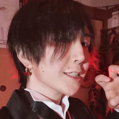 Japanese Singer Song Writer/Cosplayer. コロナ禍で不自由ではありますがいい歳してビジュアル系バンド始めました。Uplive…2022年6/21で配信終了しました。ご愛顧ありがとうございました！今後はリアルの音楽活動全力で頑張ります！/2023年3月13日から遊び感覚でミラティブ開始