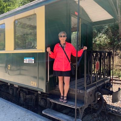 SusanFe87451202's profile picture. 