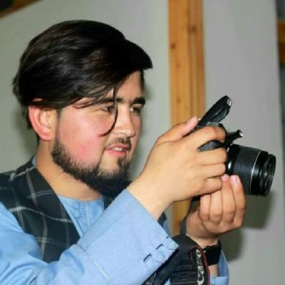 امیددانشجومتولد۱۳۷۷زاده شهرستان کلفگان استان ولایت تخار.
خبرنگاروگزارشگردرسایت های بین المللی ومعاون کمیسون ایران مالزی،فعال سیاسی وجامعه مدنی درتخار
ژورنالیست