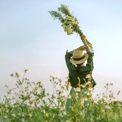 Ling35717619's profile picture. Share the daily life of a Chinese girl🇨🇳. Follow me! （記錄點滴生活，分享中国客家女孩眼中的世界，欢迎点赞，来互fo吧！如有漏fo麻烦您说一声噢）🧚‍♂️——熬夜俱樂部大熊貓🙈