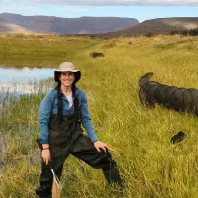Mexican🇲🇽-American🇺🇸 Cape Town 🇿🇦 transplant | Freshwater fish ecology & conservation PhD student at University of Cape Town | Climber | she/her | IG 👇🏻
