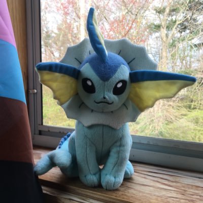 Daily photos of a Vaporeon named Potato Salad!