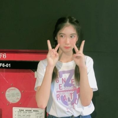 มอดอ คือมายเดียร์ ที่แปลว่าที่รักนั่นแหละ
24/7🍭💘