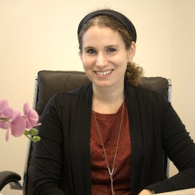 EllieSheva Profile Picture