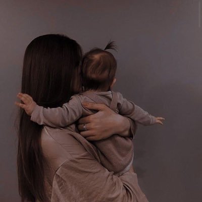 ABeeROmer15's profile picture. Dentist