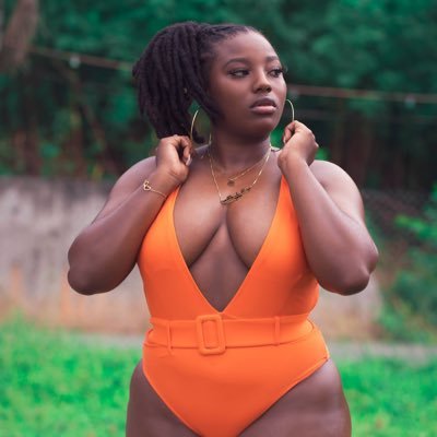 locs_empress's profile picture. Trinidadian 🇹🇹||music life•Pannist 🎶•Model ✨||• 🦄🌸