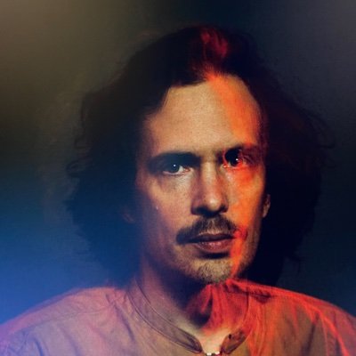 Teller of stories. 16 albums. 13 books. Numerous radio programs and podcasts. 'Bibelen Leth fortalt' DR P1.
https://t.co/bJ01f1IGPK