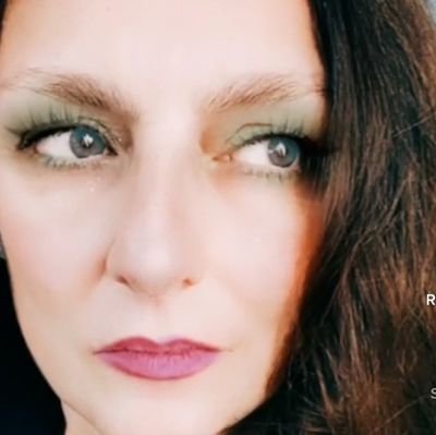 MaryJan95880537's profile picture. There is no rain if the sun is inside you😉