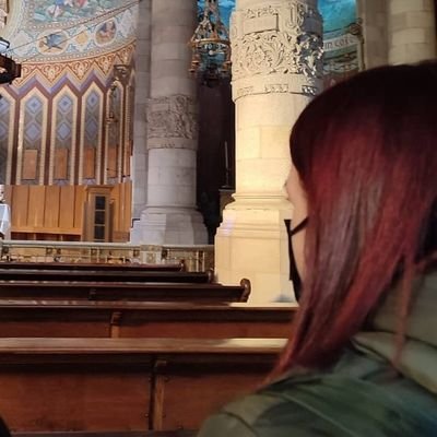ilknurtopal57's profile picture. UMUT BELKİ DE GELECEK SAYFADADIR,
KAPATMA KİTABI  
( Cemal Süreyya)