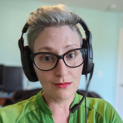 Teeth shouldn't be luxury bones! Communications @DDFGivesBack, Tetris mastermind, catmancer, #F1 fan, and freelance copy editor. Views my own. She/her. 🏳️🌈