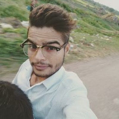 Manendr121096's profile picture. 