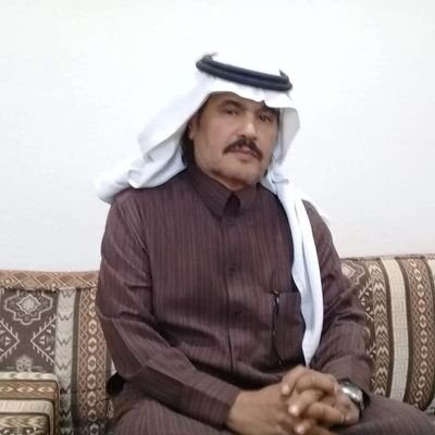 الي يتابعني بكل اهتمام واحترم اتابعه والي يغادر رافقته السلامه والله يسعده ويحفظه؟!ksa