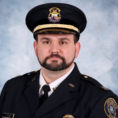 The official Twitter page of the Detroit Police Department's 7th Precinct. Commanding Officer John Svec. User policy: https://t.co/DksExD1xAk