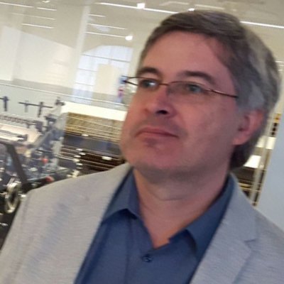 minotaurodigita's profile picture. Profesional autónomo del sector editorial, editor en @minobitia, profesor de edición digital en @calamoycran y de Formación Profesional (DAM/DAW/SMR) en @cdm_fp