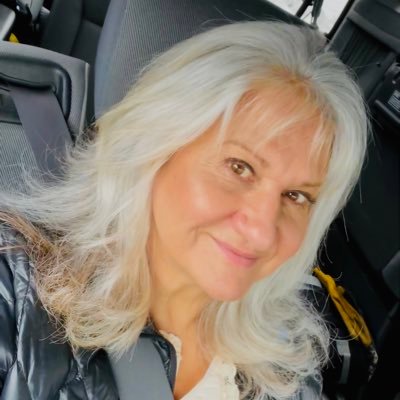 _M_K_F_'s profile picture. Jesus is King! incredible husband & Family ❤️, Country, Constitution, Bee keeper 🐝. Here to chill and gain knowledge.