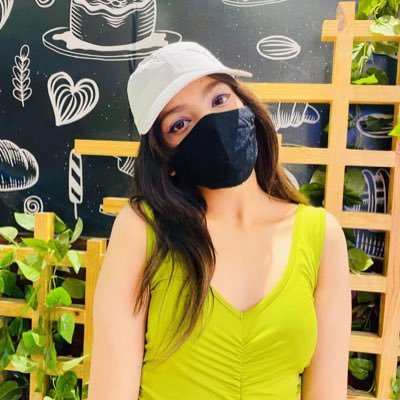 jasleengujral__'s profile picture. Arey chutiye kaam krna apna