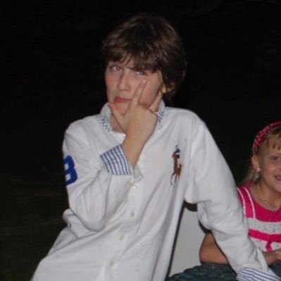 toniovillamizar's profile picture. PUJ medicina | Interno | transformando mis ideorreas en logorreas desde que nací.