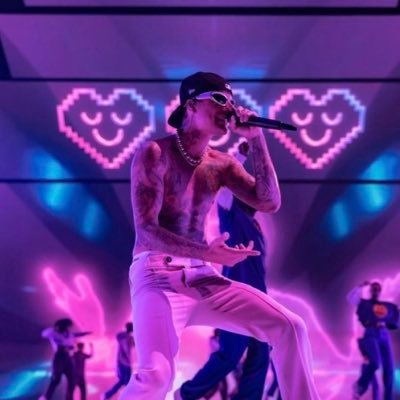 moonlighttwords's profile picture. 