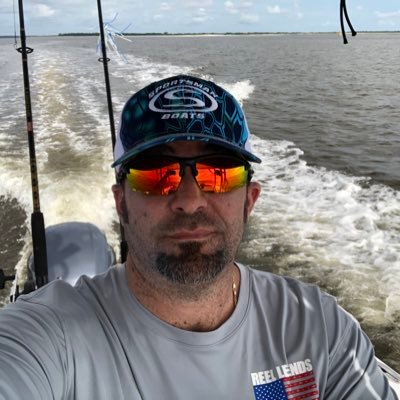 DinaDan807's profile picture. Libertarian, bowler, 2A, fishing, dad, skateboarding & Mack Trucks. that’s about it ;)