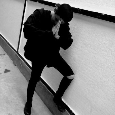 I've been sleeping so long in a twenty-year dark night
#daylight
