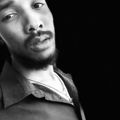 eve_one2130's profile picture. ●#TSI ●formateur en #CI ●#PDG @flashgoht