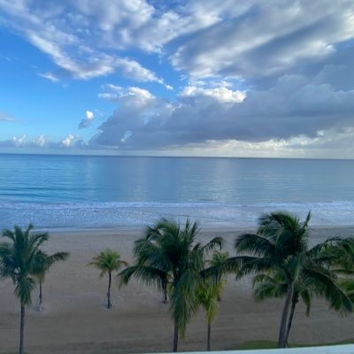 iHopeURhappy01's profile picture. super wife and mom;beach lover