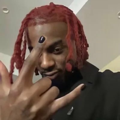 Astra_Paris's profile picture. Just an account where I’ll tweet about Tesla, Spaceflight and other shit.