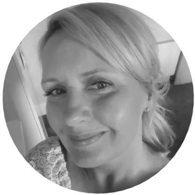 Aesthetic Practitioner Clinical Supervisor Midwife, RCN REP, CIPD, DipHb Hypnotherapy. Founder of Allesthetics and Firststorkclub