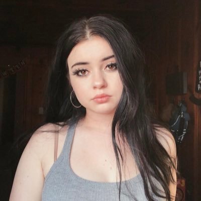 daisyyvalentine's profile picture. i bully guys for fun | $Vampyrbat | 20 dollar DM fee/50 dollar unblock fee |