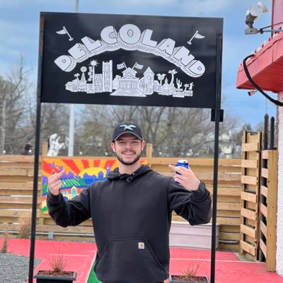 pauldick32's profile picture. RHS '16 | WCU ‘20 | '16 Mustang GT