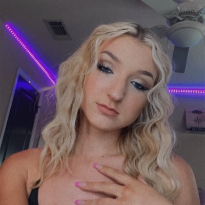 cstring_'s profile picture. sugar honey ice tea