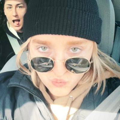 kenzxmoore's profile picture. love hard, advocate harder