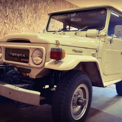 TKG_Auto's profile picture. 愛知県豊明市にある指定整備工場です。
主に猫か日常の作業風景を適当につぶやいてます。
作業実績などはコチラから。
https://t.co/eZ9sf0F4XC