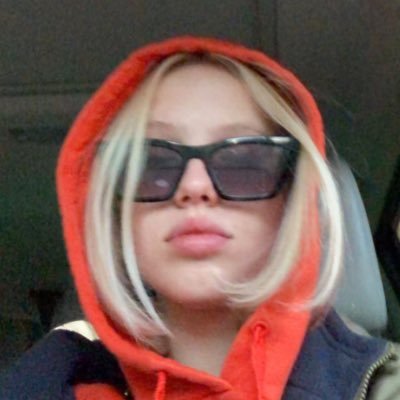 tweetingtoavoid's profile picture. live and let live; mantras, manifestos and thoughts 😇😈