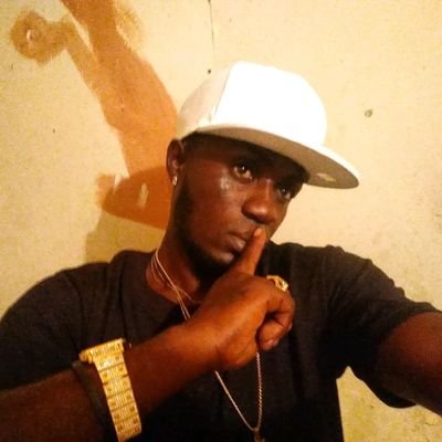 SombraBlacky's profile picture. Yo soy un rapero de la música urbana y canto en diferentes idiomas🎶🎧🎤🤞🙏👍