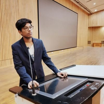 Harshriv's profile picture. Technologist