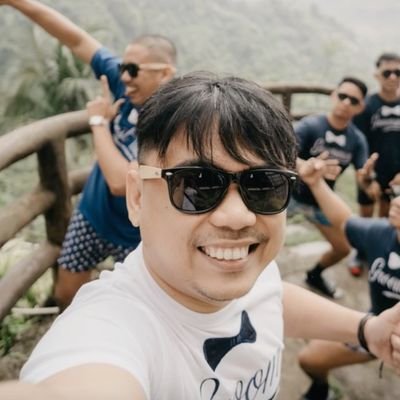 ellazar_h's profile picture. 